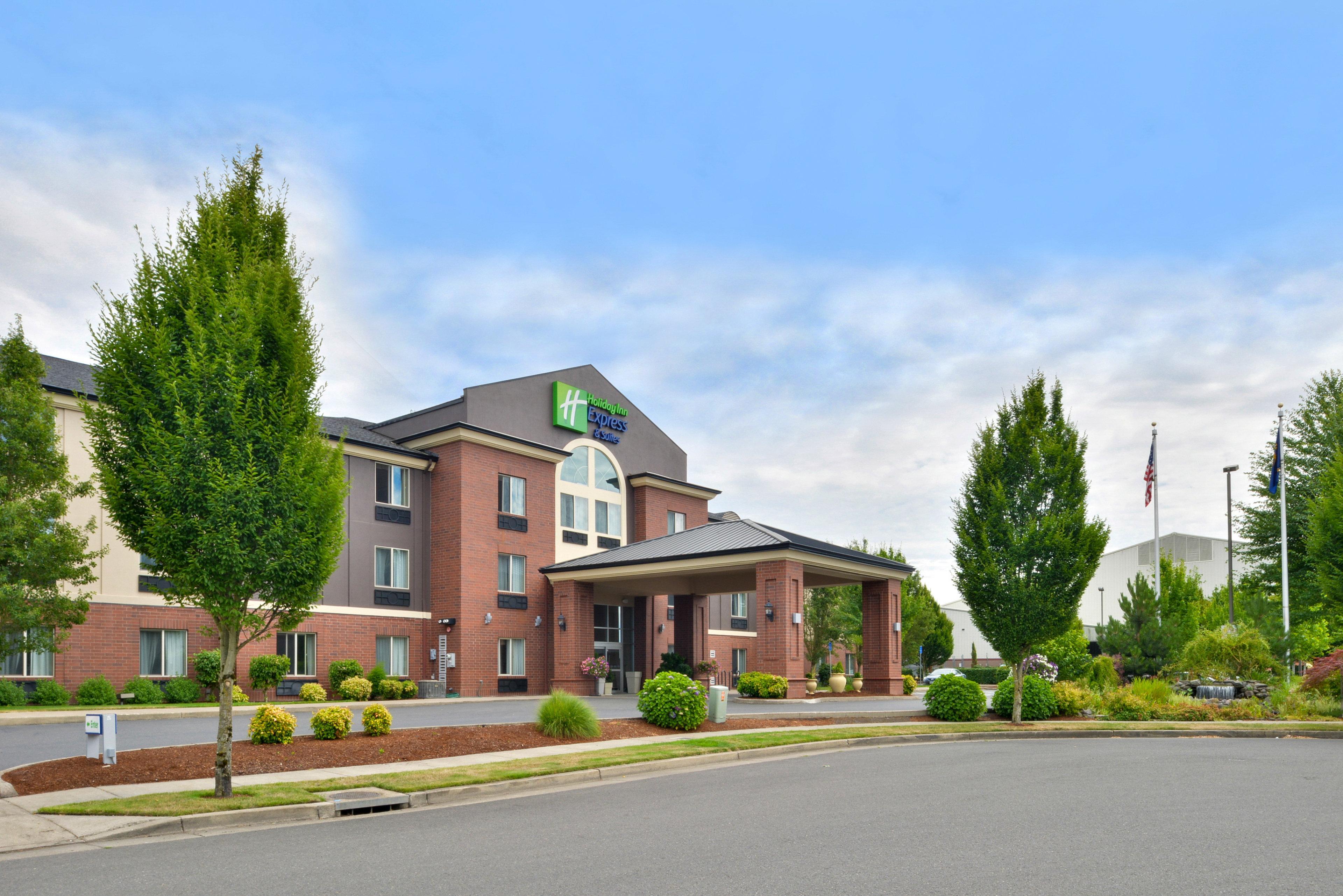 Holiday Inn Express Hotel & Suites Albany By Ihg Exterior foto