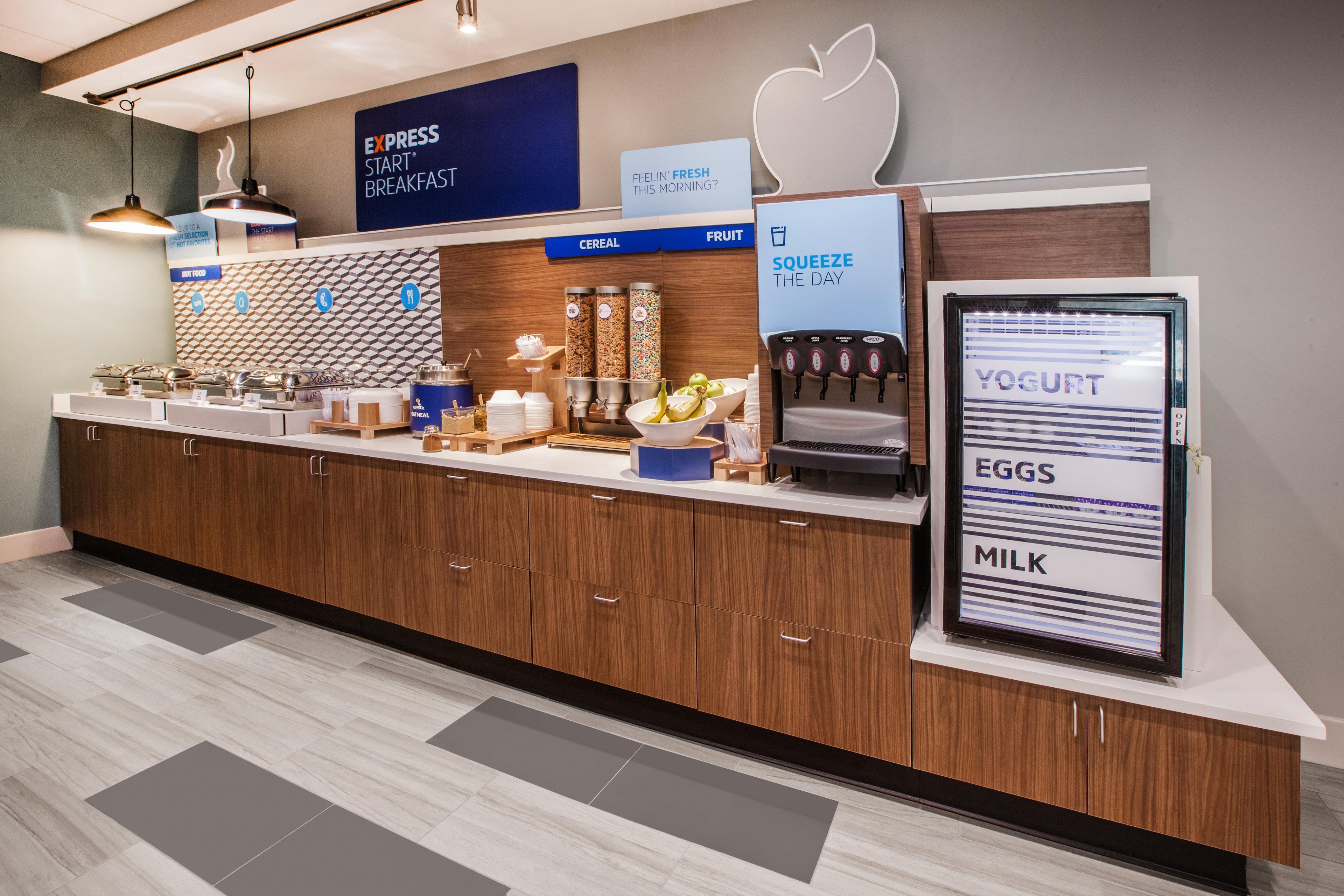 Holiday Inn Express Hotel & Suites Albany By Ihg Exterior foto